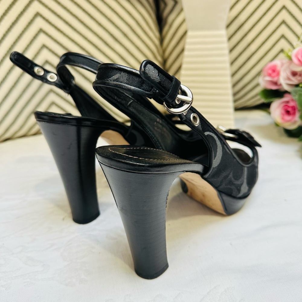 Coach Signature Logo with Black Leather Heel, Size 8 - Picture 3 of 15